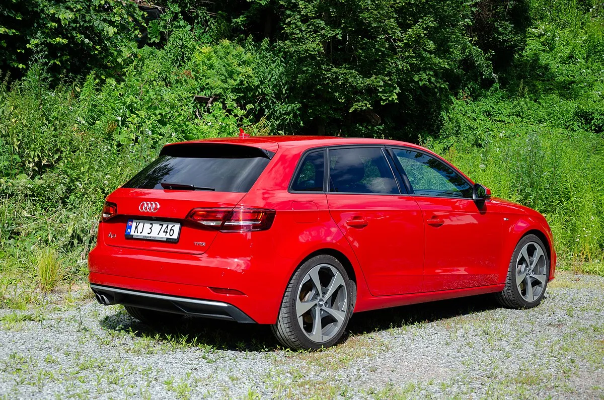 Audi A3 2020 1.5 AMT Hatchback 5 doors Sportback - Image 8