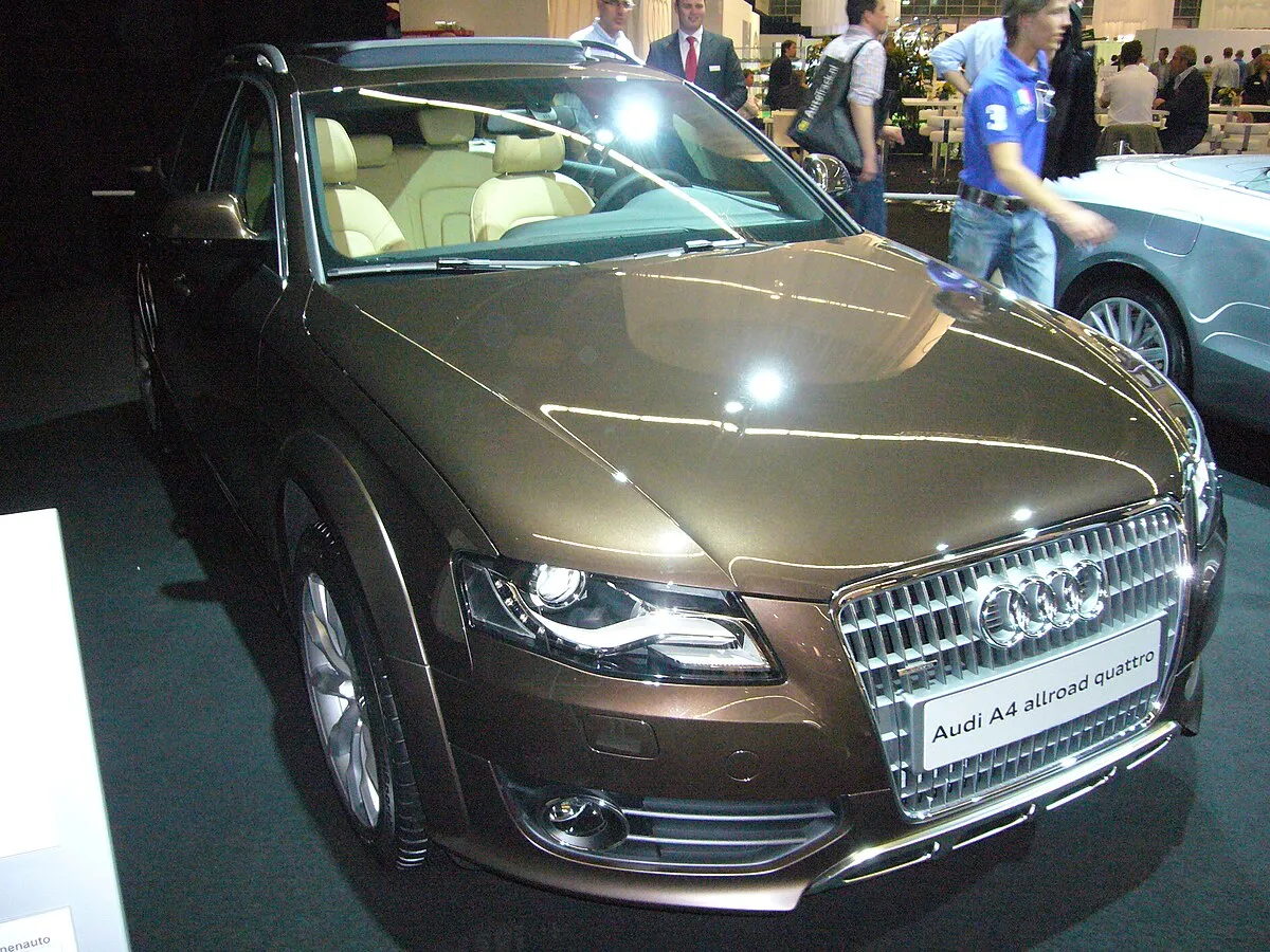 Audi A4 allroad 2019 2.0 AMT 4WD wagon 5 doors - Image 4