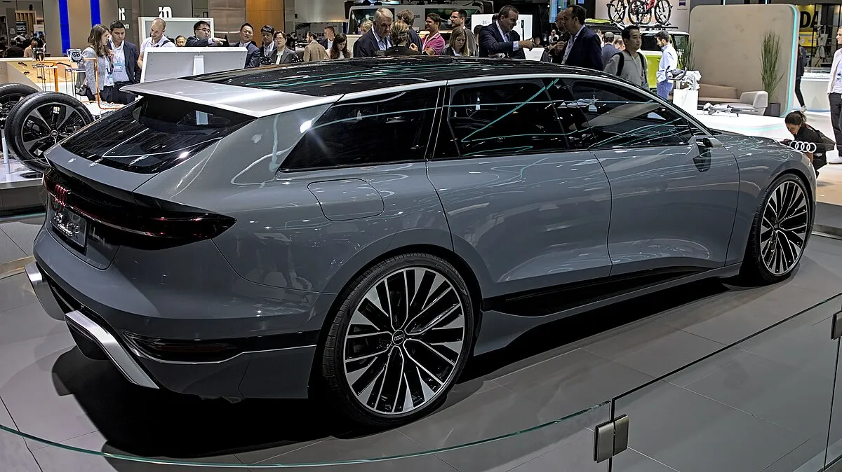 Audi A6 2018 35 TDI S tronic Sedan - Image 4