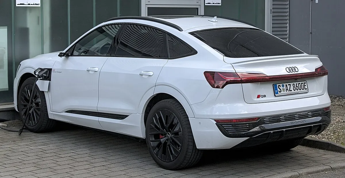 Audi Audi Q8 2025 Request Call Back - Image 6