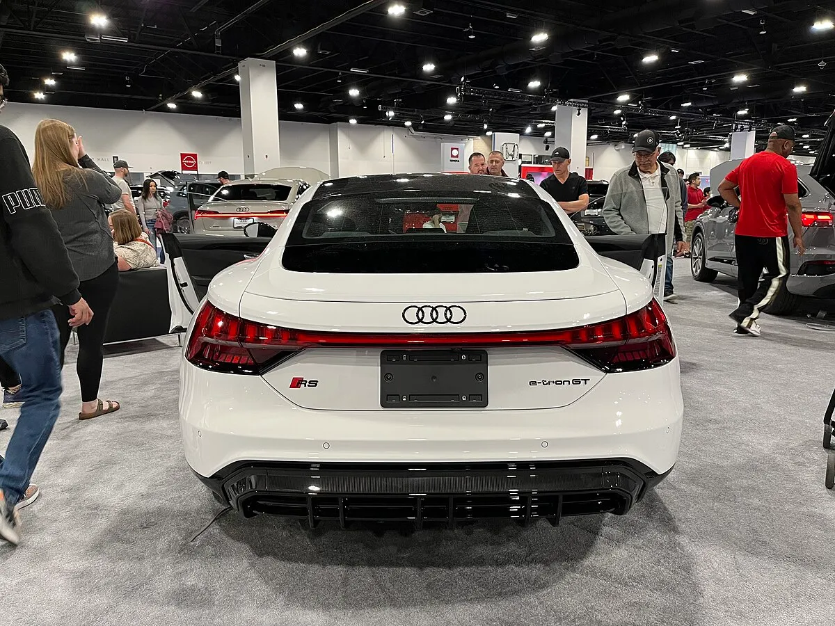 Audi Audi RS e-tron 2025 Audi RS e-tron GT - Image 2