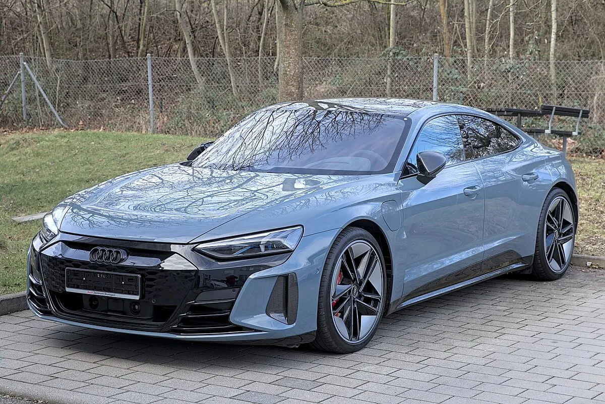 Audi Audi RS e-tron 2025 Audi RS e-tron GT - Image 8