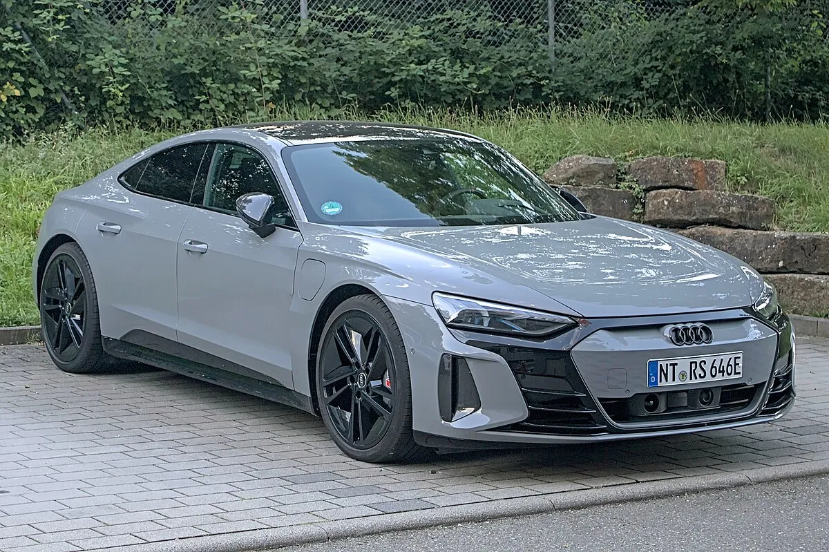 Audi Audi RS e-tron 2025 Audi RS e-tron GT - Image 9