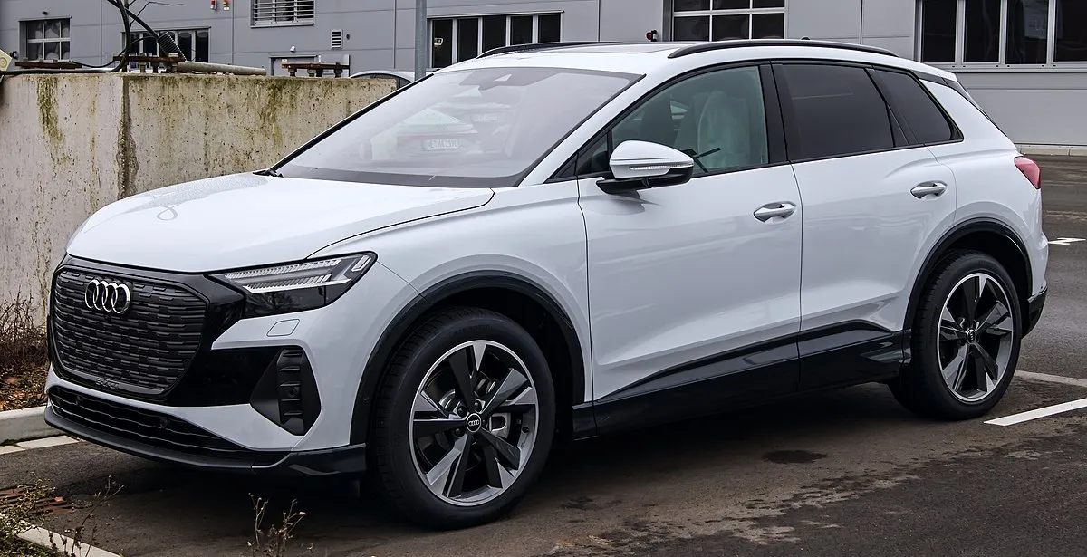 Audi Q4 e-tron 2025 - Image 4