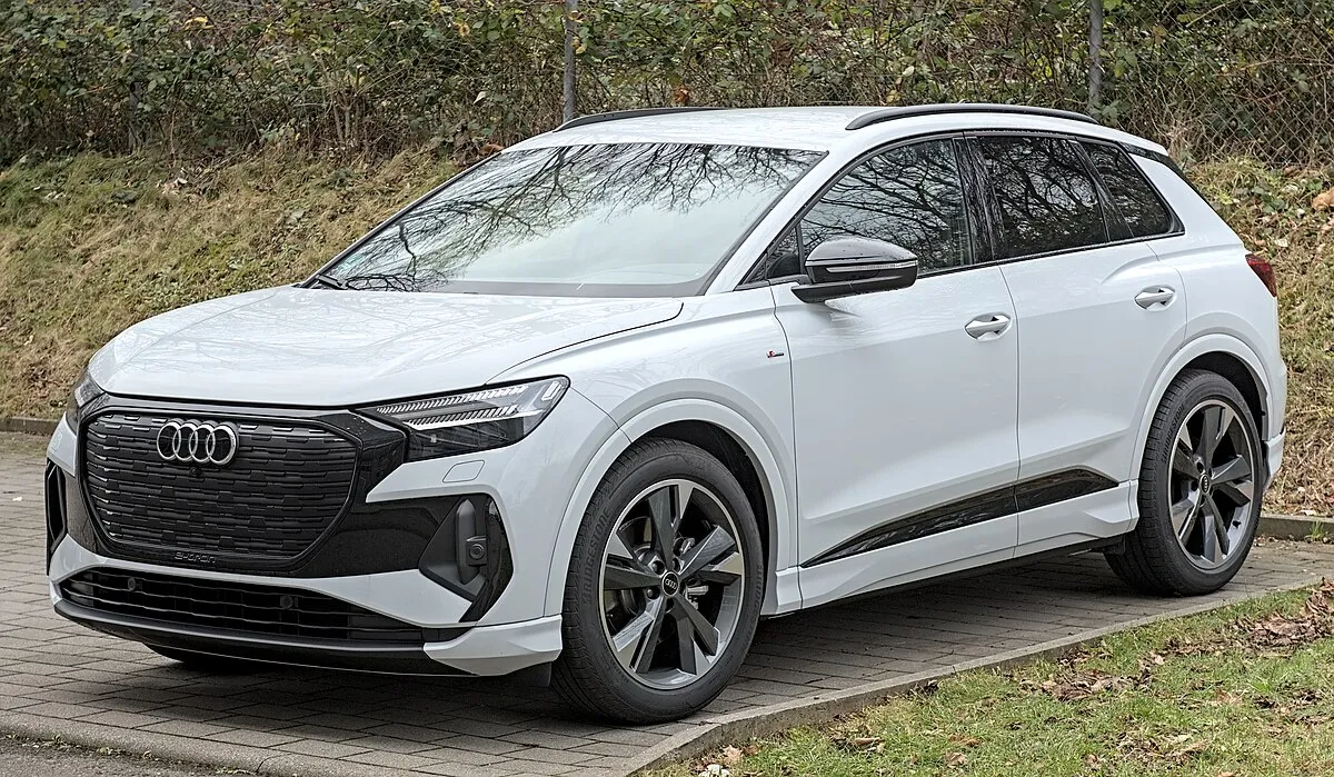 Audi Q4 e-tron 2025 - Image 6