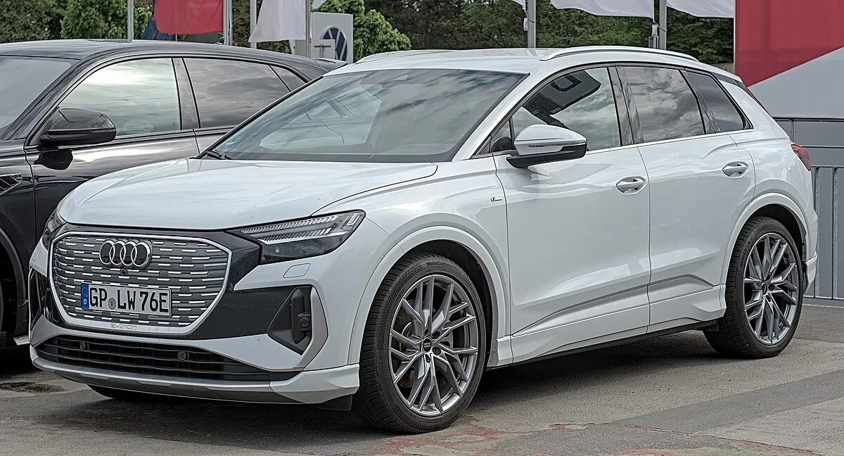 Audi Q4 e-tron 2025 - Image 9