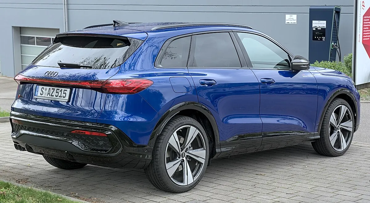 Audi Q5 2025 - Image 10