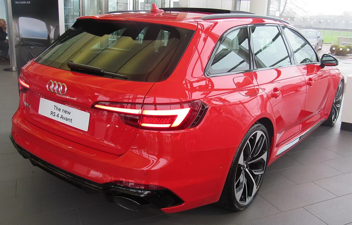 Audi RS 4 2019 2.9 AT 4WD wagon 5 doors - Image 2