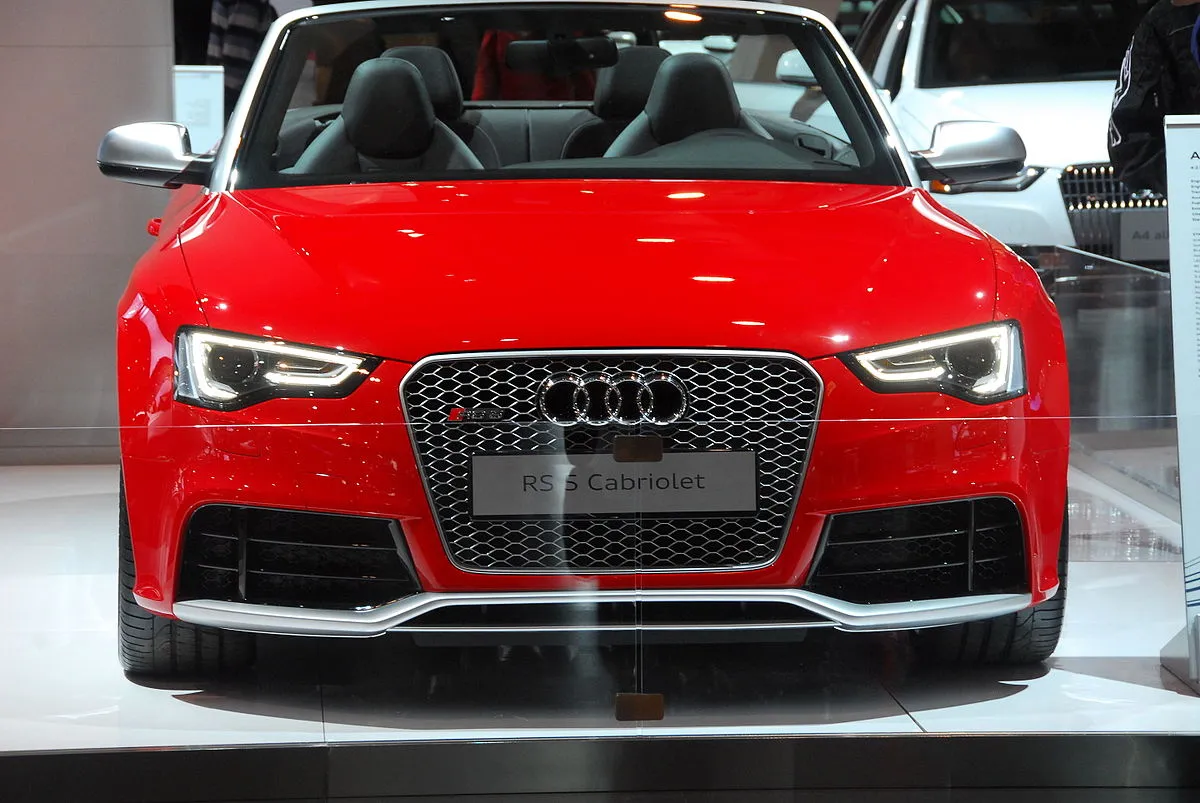 Audi RS 5 2010 4.2 AMT 4WD Cabriolet - Image 2