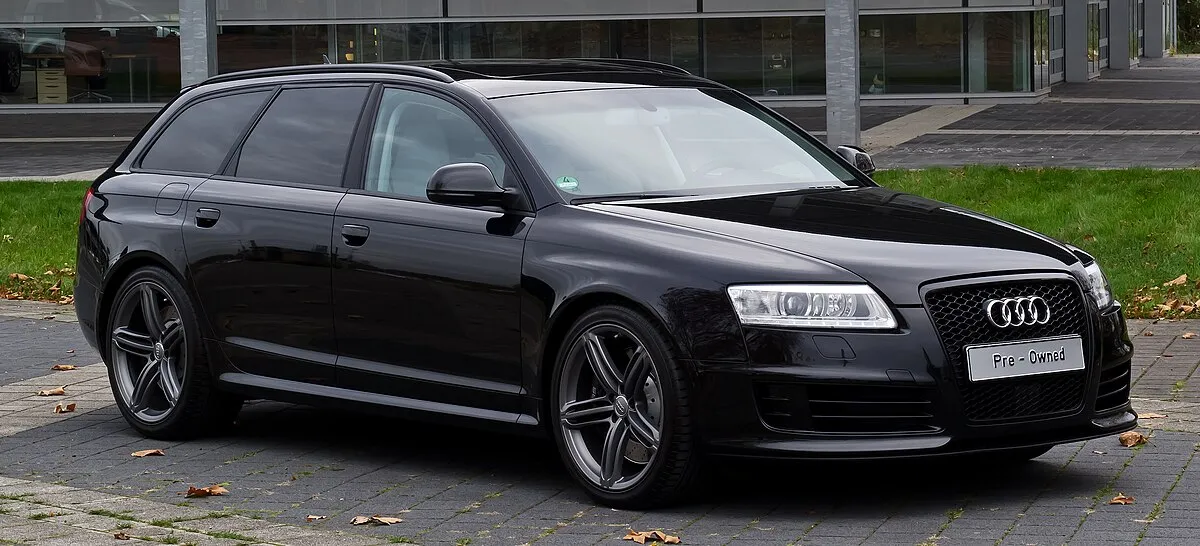 Audi RS 6 2019 4.0 AT 4WD wagon 5 doors - Image 1