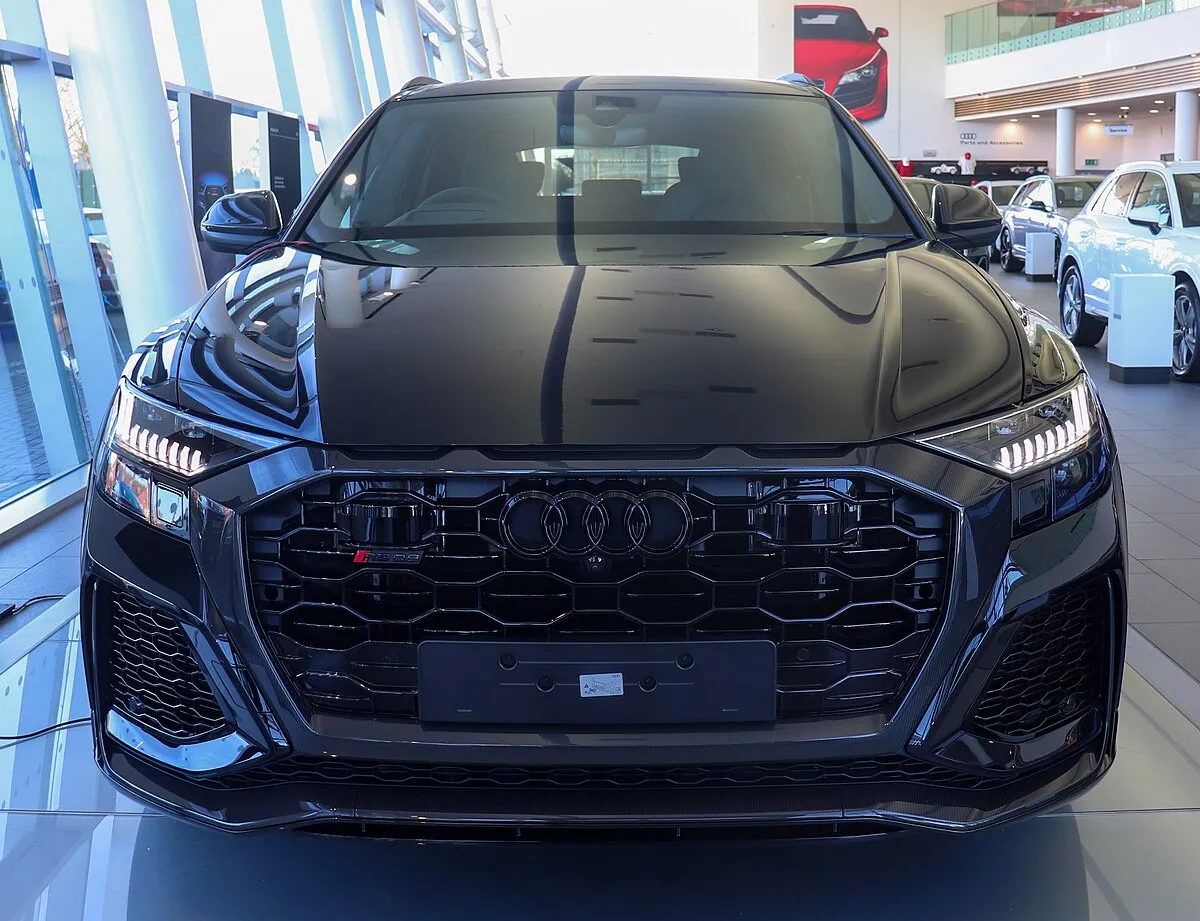 Audi RS Q8 2019 4.0 AT 4WD SUV 5 doors - Image 1