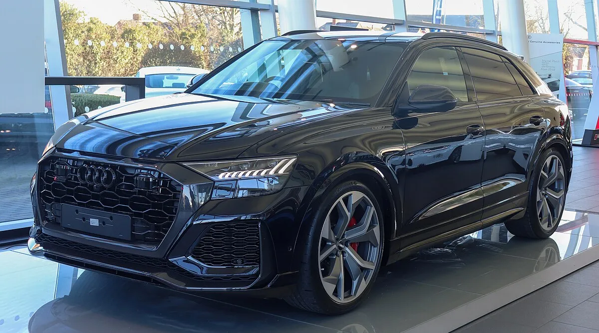 Audi RS Q8 2019 4.0 AT 4WD SUV 5 doors - Image 2
