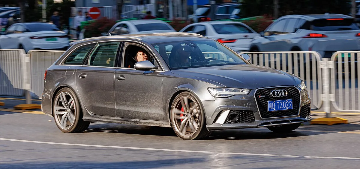 Audi RS6 AVANT 2025 - Image 7
