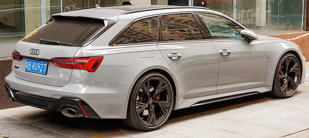 Audi RS6 AVANT 2025 - Image 9