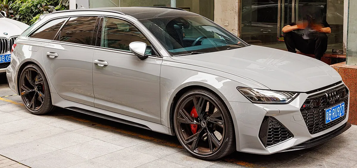 Audi RS6 AVANT 2025 - Image 10