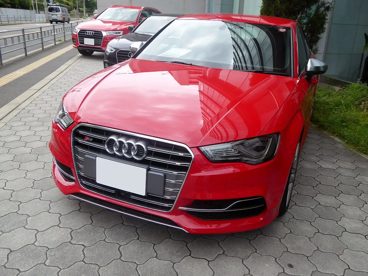 Audi S3 SEDAN 2025 - Image 3