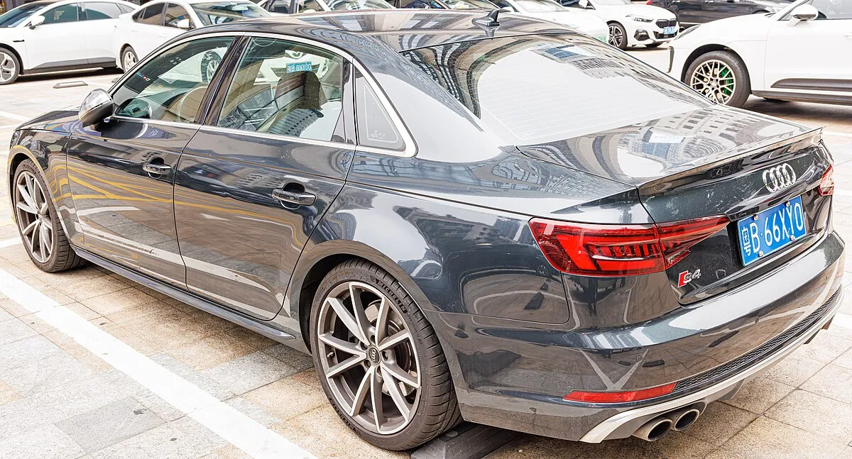 Audi S4 2009 3.0 AMT 4WD wagon 5 doors - Image 10