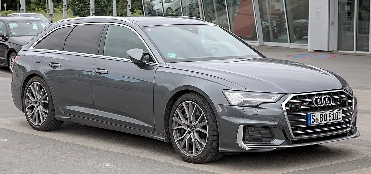 Audi S6 2006 5.2 FSI quattro AT wagon - Image 3