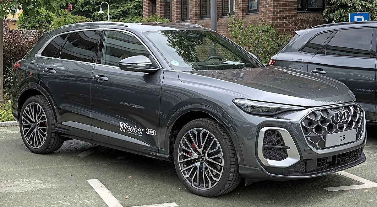 Audi SQ5 2020 3.0 AT 4WD SUV 5 doors - Image 1