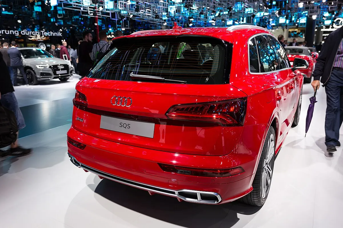 Audi SQ5 2020 3.0 AT 4WD SUV 5 doors - Image 3