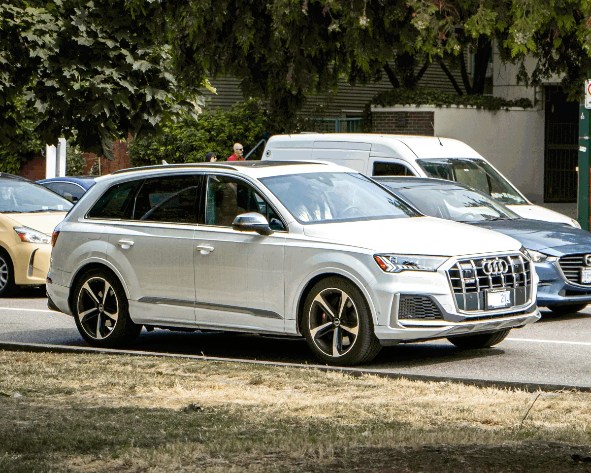Audi SQ7 2019 4.0 AT 4WD SUV 5 doors - Image 7