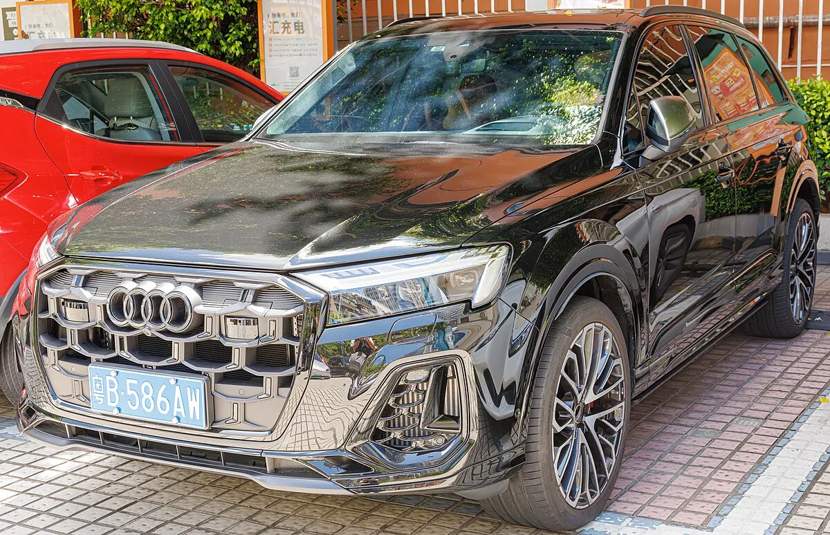 Audi SQ7 2019 4.0 AT 4WD SUV 5 doors - Image 10