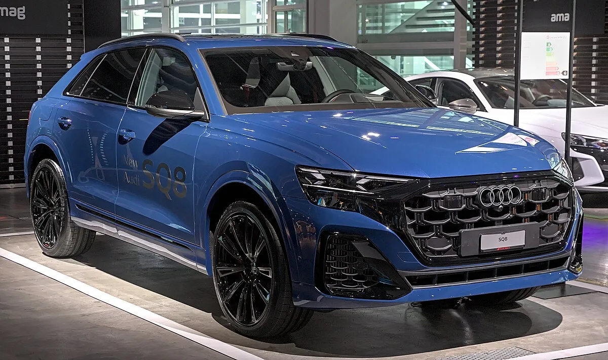 Audi SQ8 2019 4.0 AT 4WD SUV 5 doors - Image 1