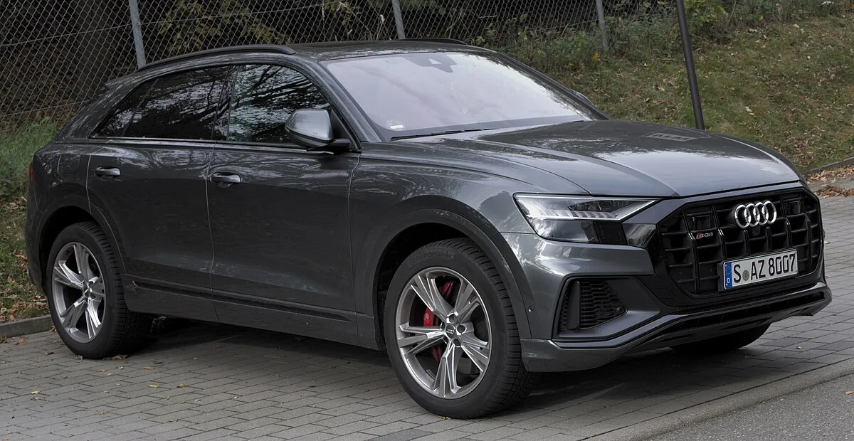 Audi SQ8 2019 4.0 AT 4WD SUV 5 doors - Image 2