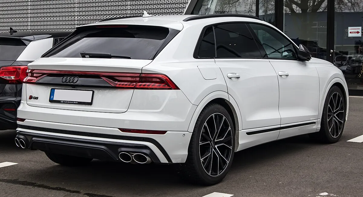 Audi SQ8 2019 4.0 AT 4WD SUV 5 doors - Image 9