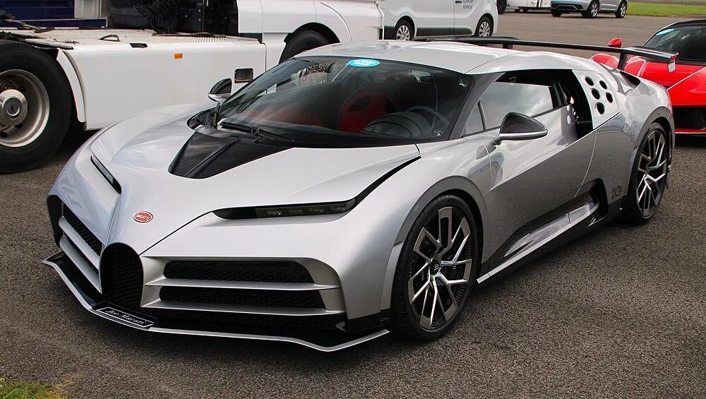 Bugatti Centodieci 2025