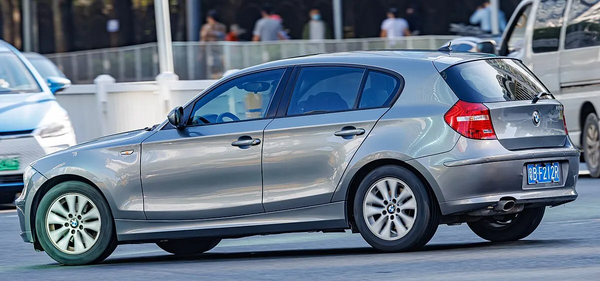 BMW 118i 2025 - Image 8