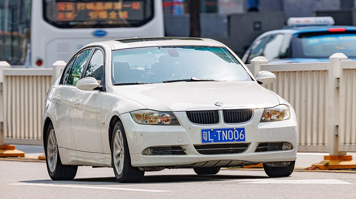 BMW 3 Series 2025 - Image 5