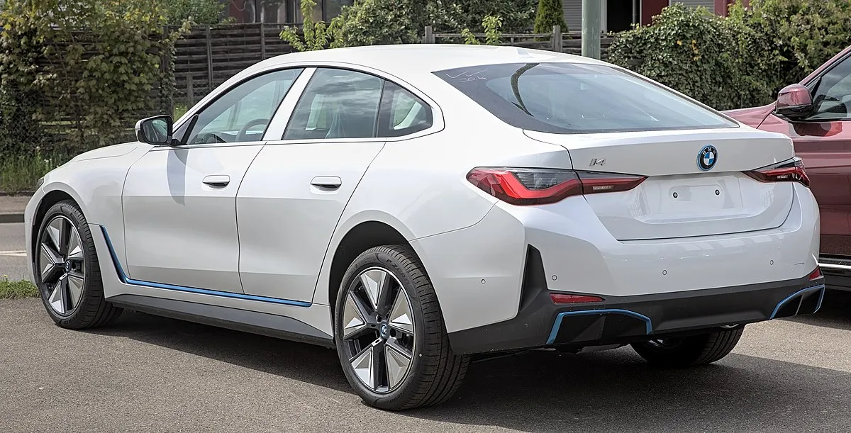 BMW BMW i4 2025 BMW i4 M50 - Image 4