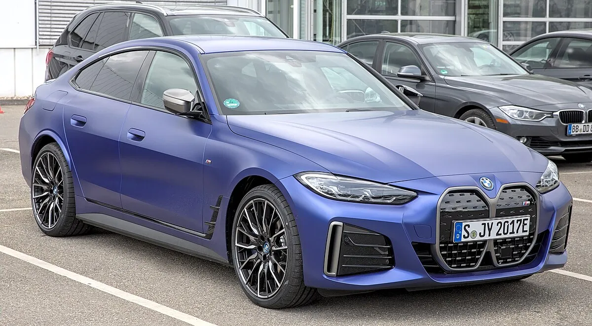 BMW BMW i4 2025 BMW i4 M50 - Image 9