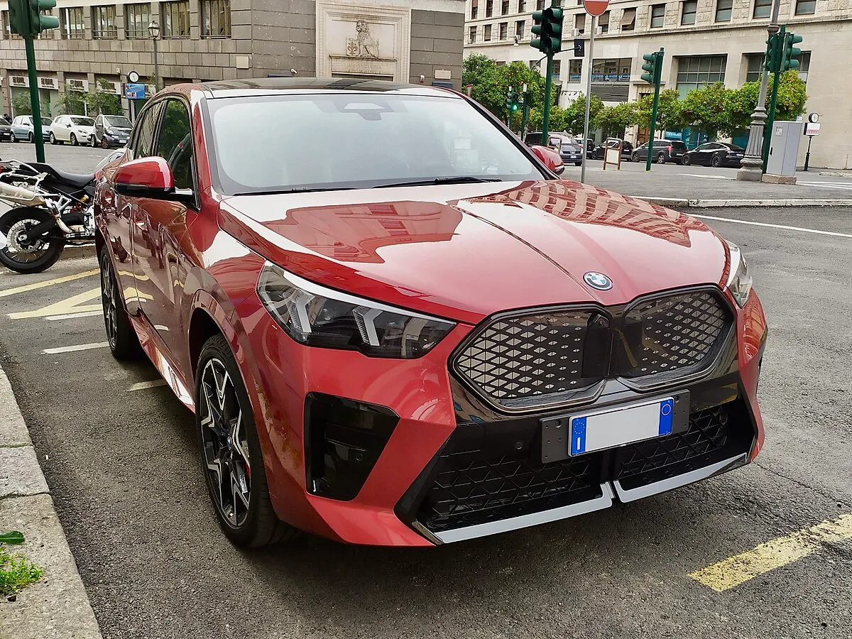 BMW BMW iX2 2025 BMW iX2 eDrive20 M Sport - Image 5