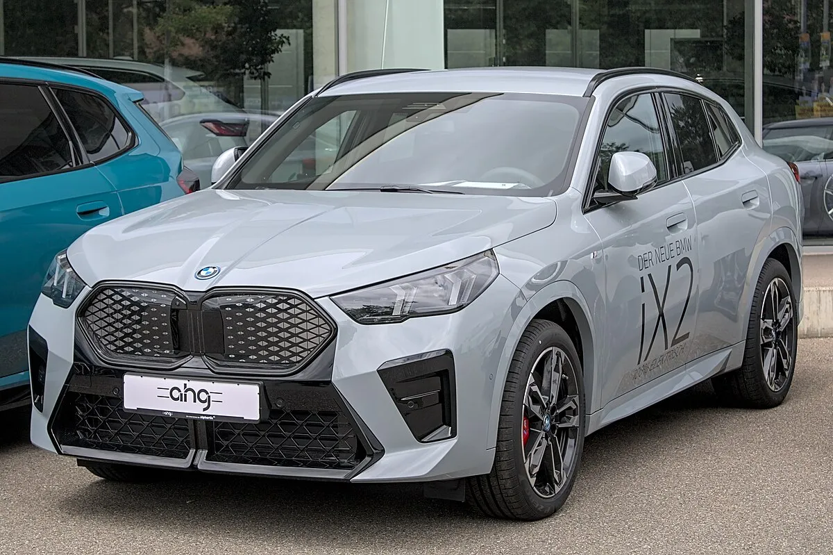 BMW BMW iX2 2025 BMW iX2 eDrive20 M Sport - Image 7