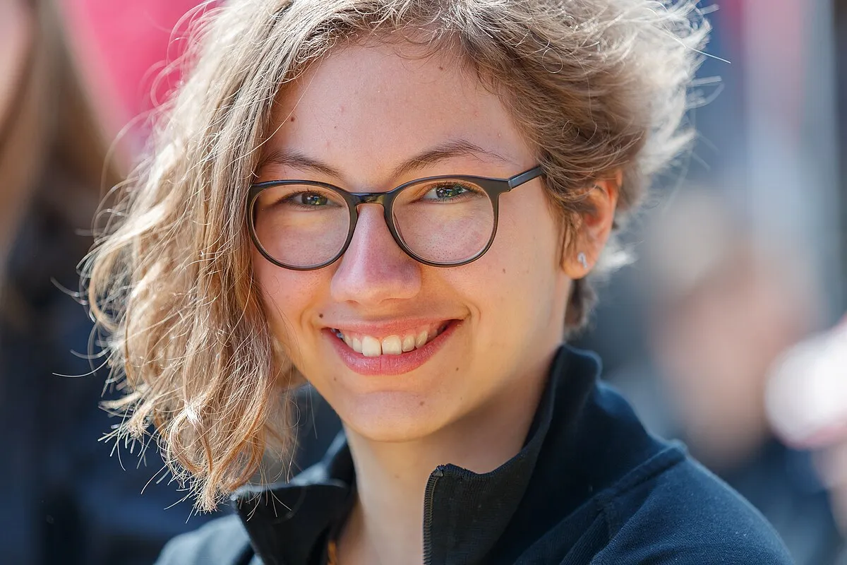 BMW BMW M2 2024 BMW M2 Pure - Image 5