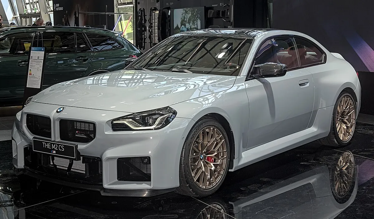 BMW BMW M2 2024 BMW M2 Pure - Image 8