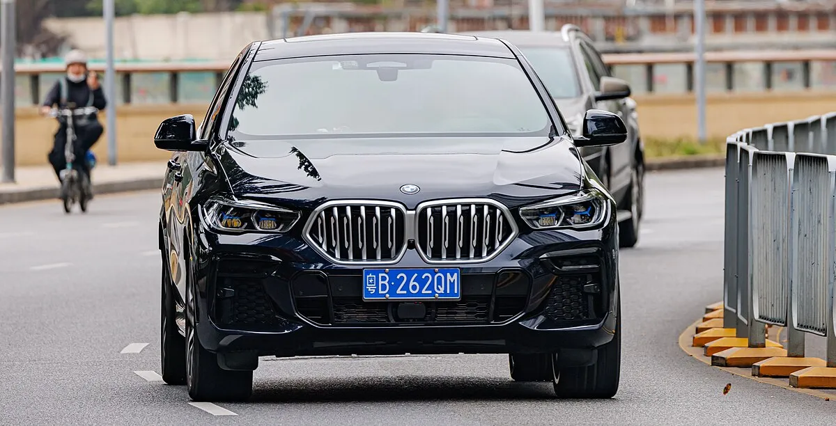 BMW BMW X6 2025 BMW X6 xDrive30d M Sport - Image 2