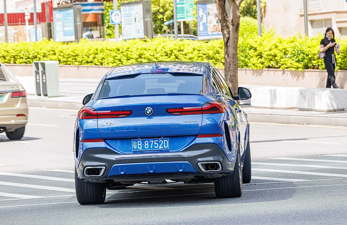 BMW BMW X6 2025 BMW X6 xDrive30d M Sport - Image 3