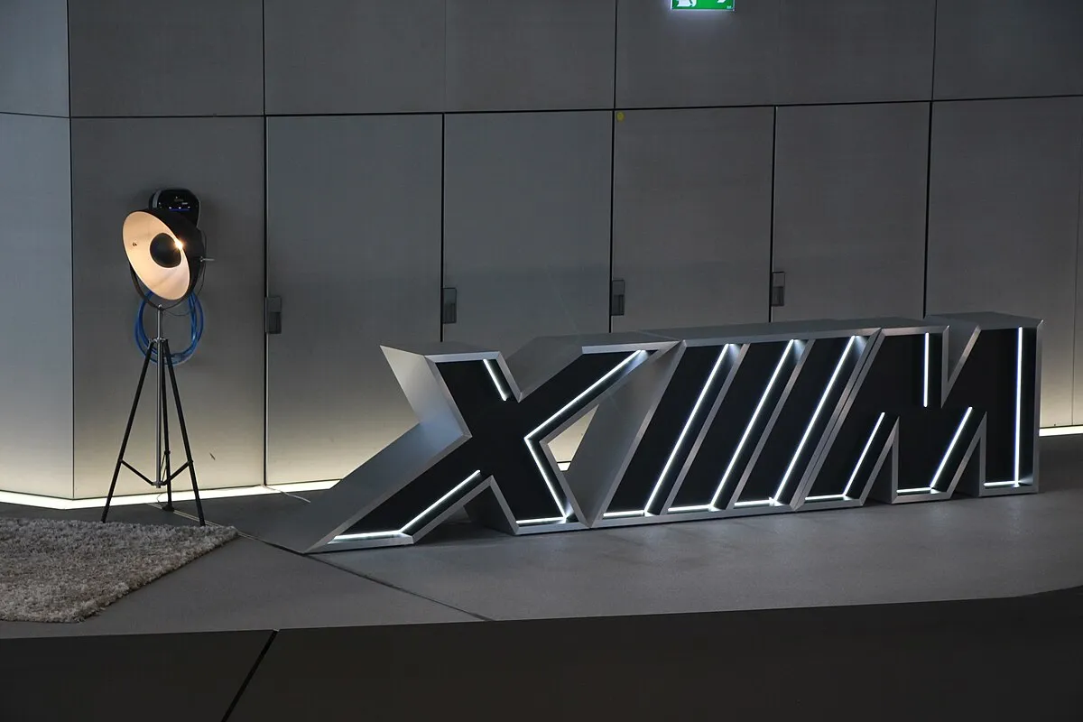 BMW BMW XM 2025 BMW XM V8 M Hybrid - Image 2