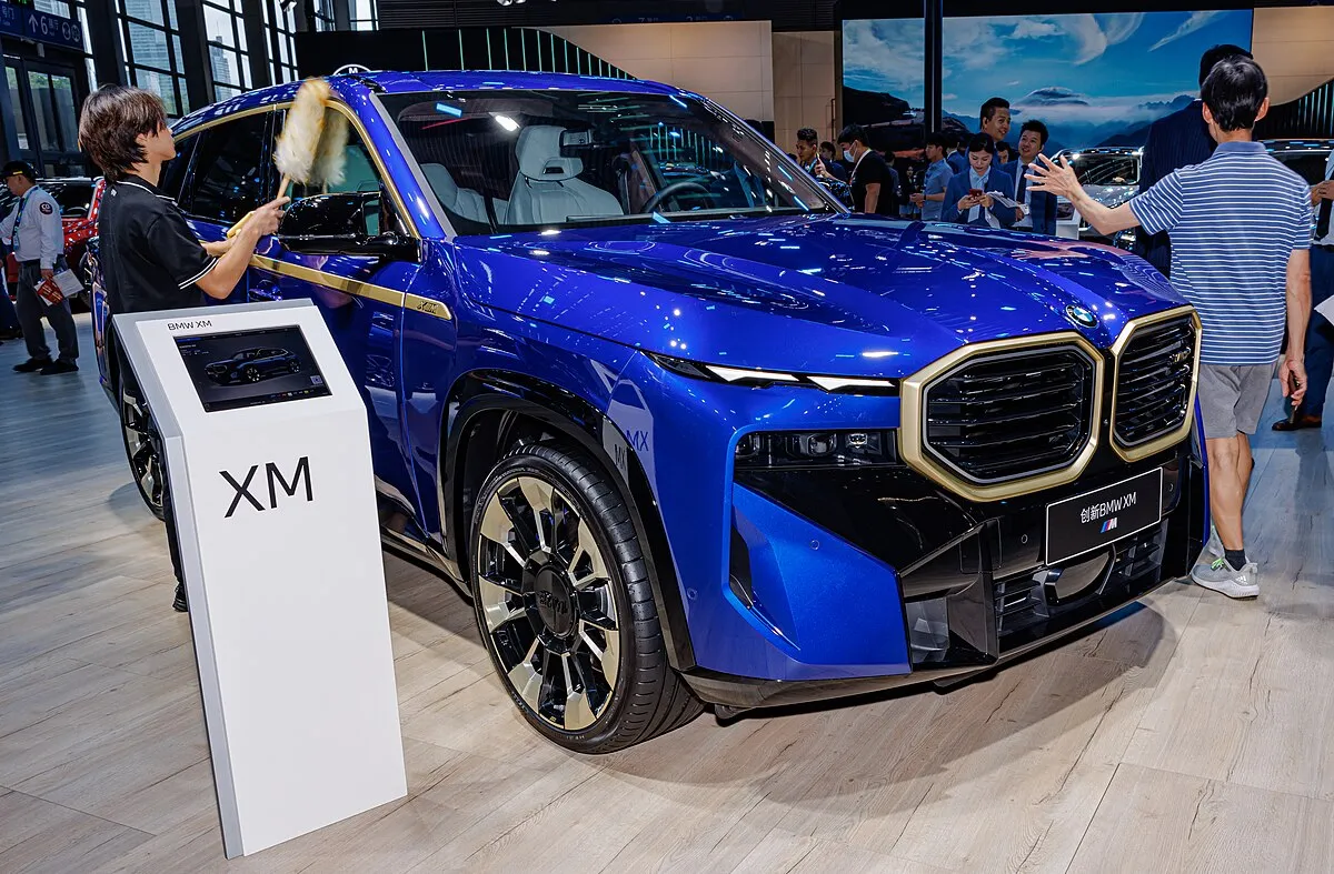 BMW BMW XM 2025 BMW XM V8 M Hybrid - Image 4