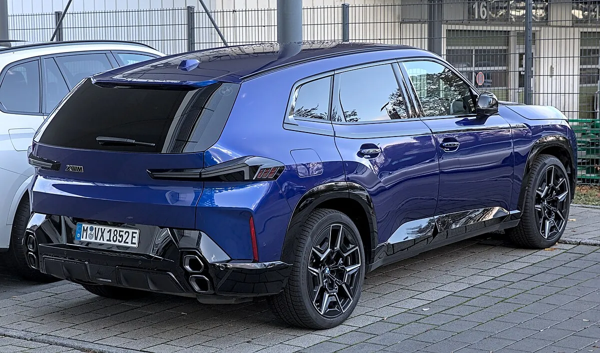 BMW BMW XM 2025 BMW XM V8 M Hybrid - Image 7