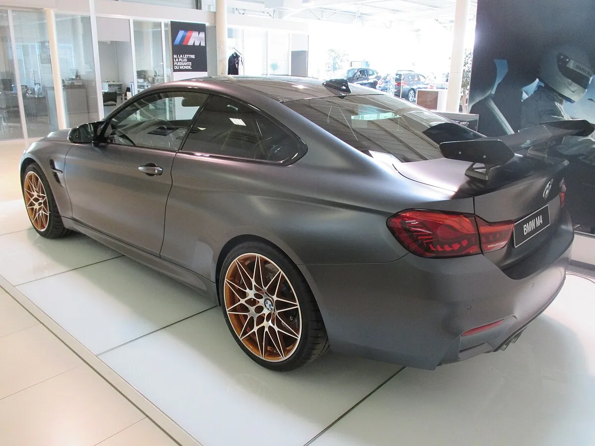 BMW M4 GTS 2025 - Image 3