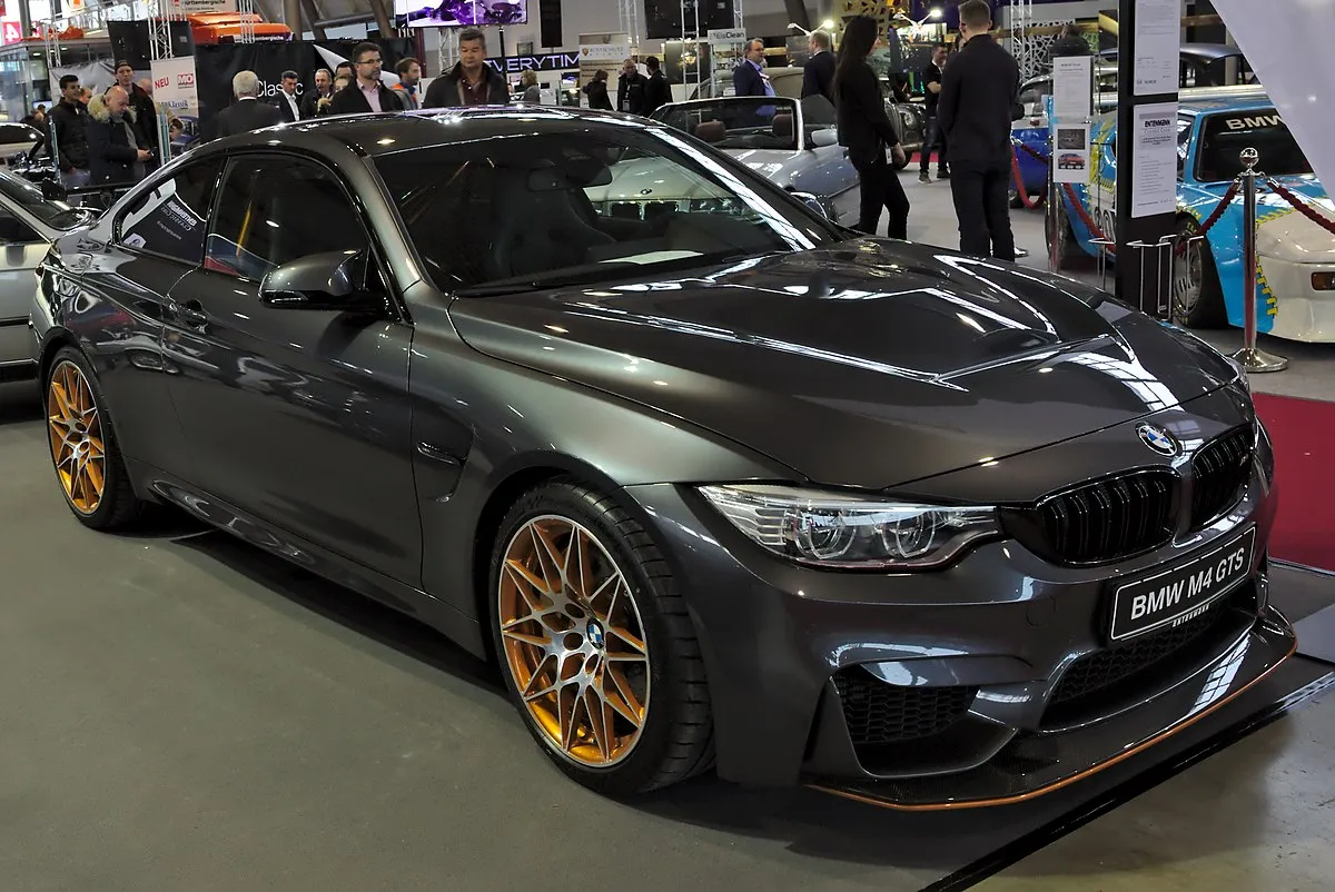 BMW M4 GTS 2025 - Image 4