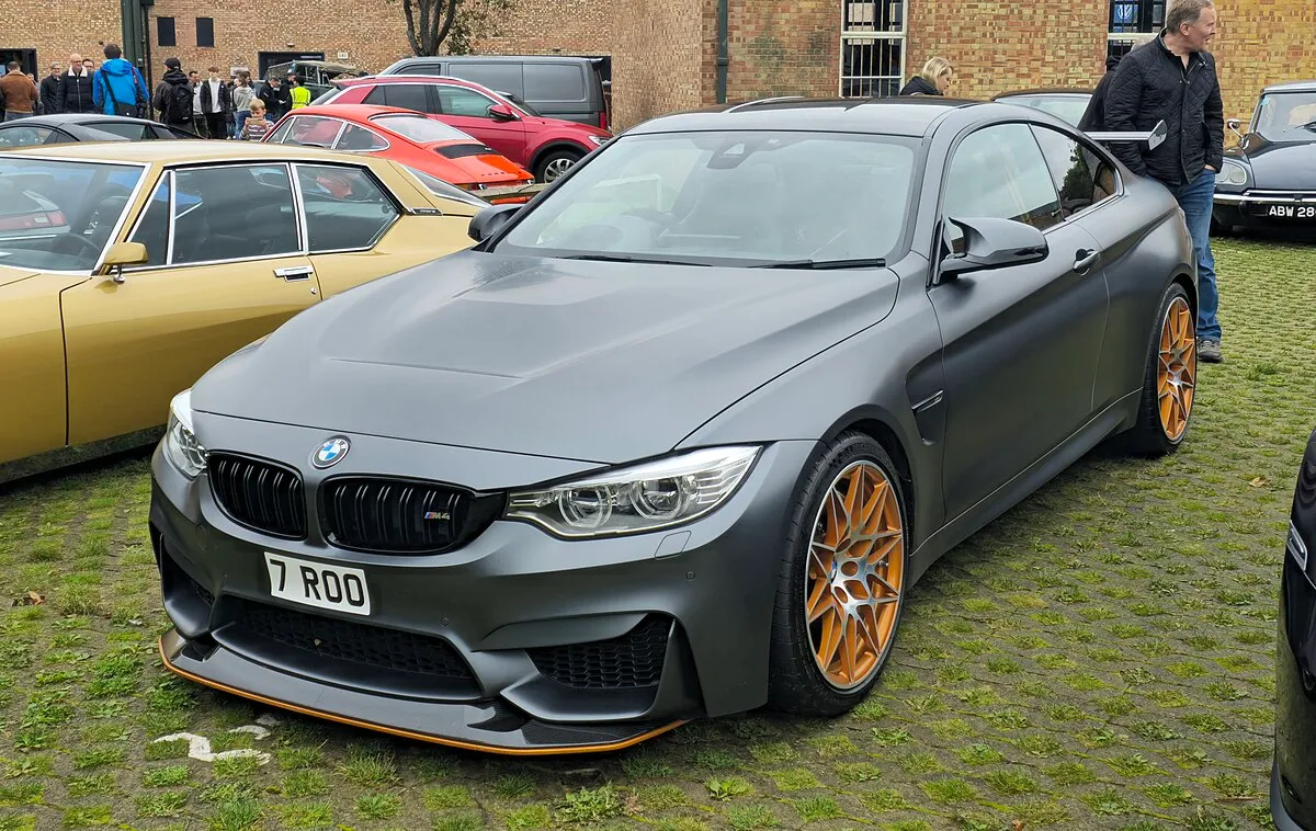 BMW M4 GTS 2025 - Image 10