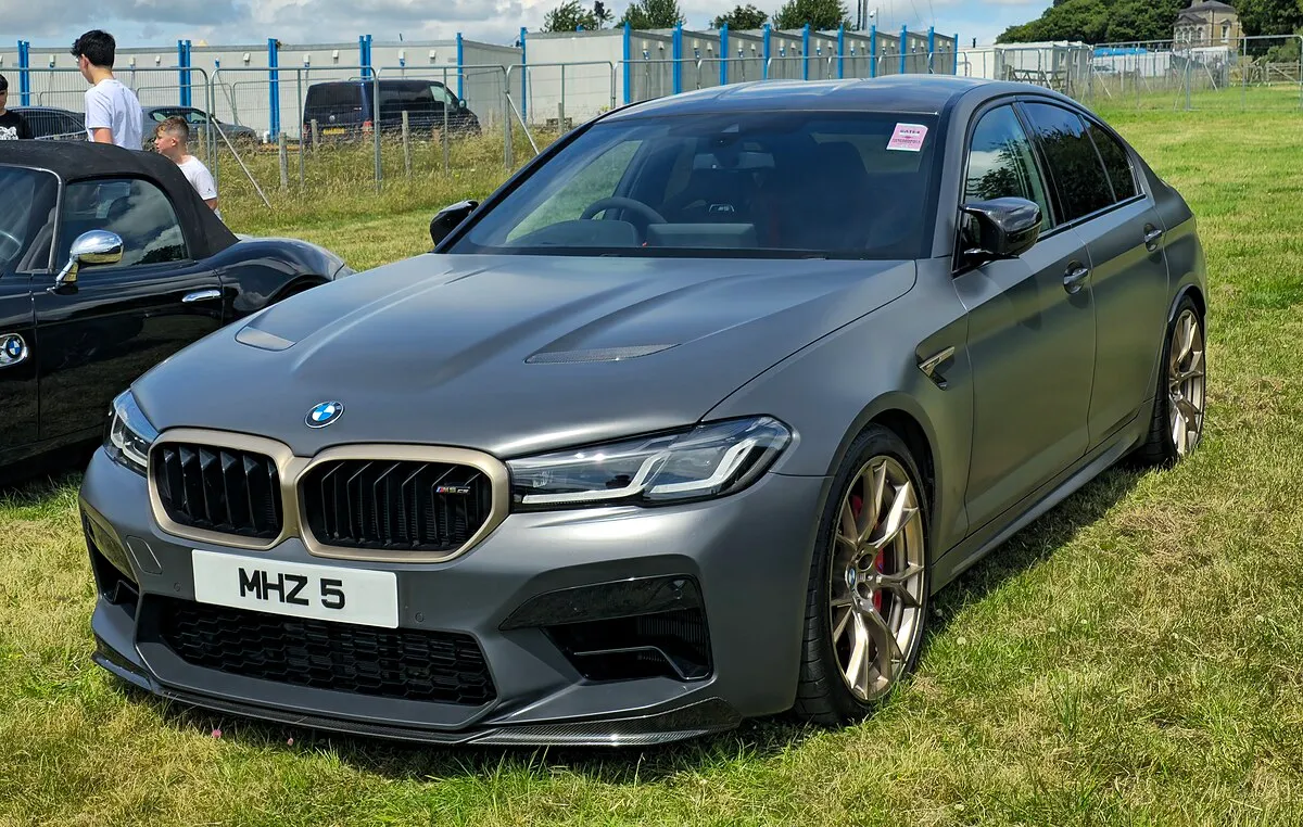 BMW M5 CS 2025 - Image 1