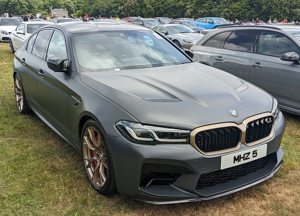 BMW M5 CS 2025 - Image 2