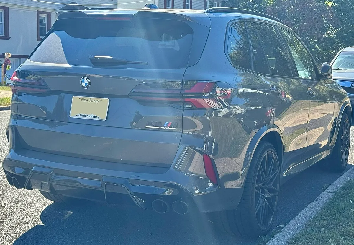 BMW X5 M COMPETITION 2025 - Image 6