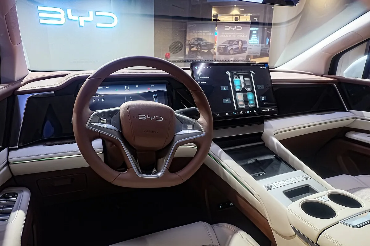 BYD BYD eMAX 9 DM-i 2026 BYD eMAX 9 DM-i Advanced - Image 3